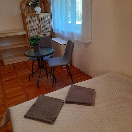 Zoeld Sziget Apartmanlakas Eger Luaran gambar