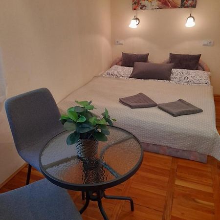 Zoeld Sziget Apartmanlakas Eger Luaran gambar