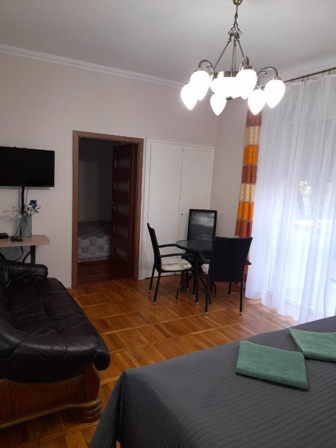 Zoeld Sziget Apartmanlakas Eger Luaran gambar