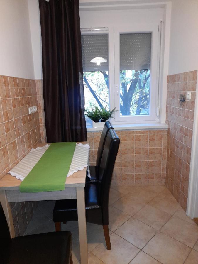 Zoeld Sziget Apartmanlakas Eger Luaran gambar