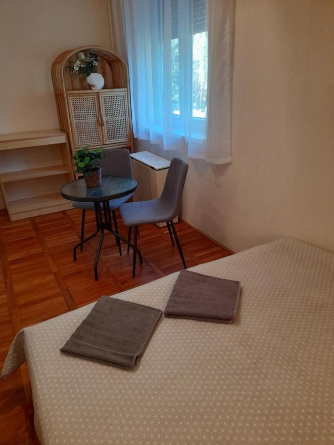 Zoeld Sziget Apartmanlakas Eger Luaran gambar