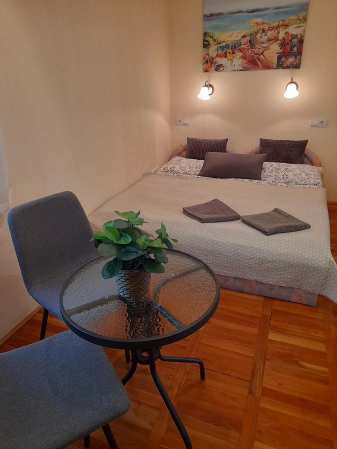 Zoeld Sziget Apartmanlakas Eger Luaran gambar